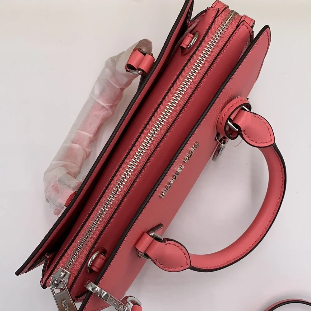 MICHAEL KORS SHEILA SMALL CENTER ZIP SATCHEL/ CROSSBODY TEA ROSE COLOR